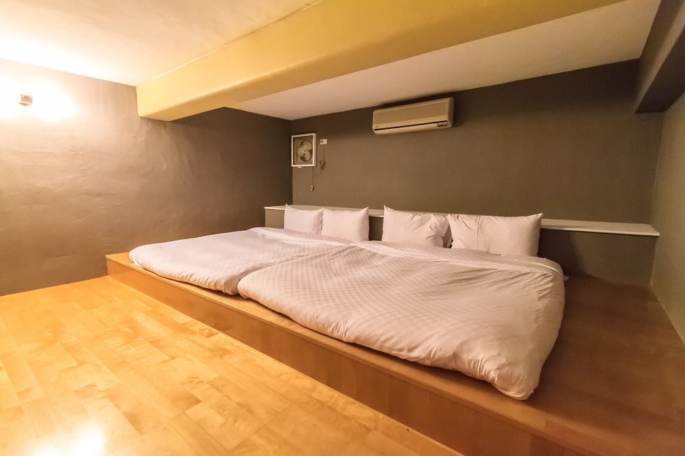ג'יופן Goldmine Hotel מראה חיצוני תמונה